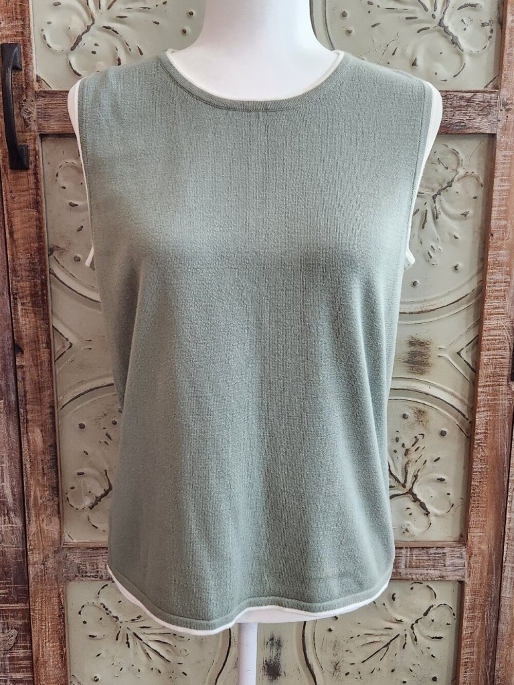 Eddie Bauer Olive Green Sleeveless 100% Cotton Knit Tank Top